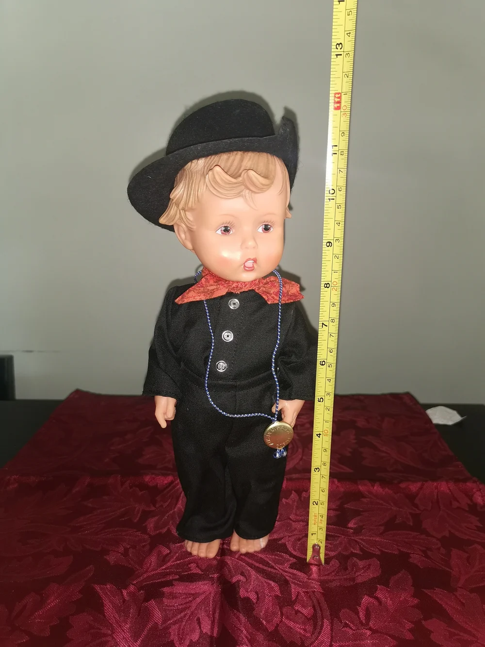 GOEBEL Hummel Vintage Felix Chimney Sweep 12